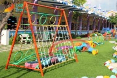 do-choi-leo-treo-bang-day-tang-kha-nang-van-dong-linh-hoat